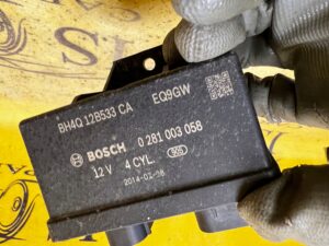 PRZEKAŹNIK MODUŁ STEROWNIK ŚWIEC ŻAROWYCH RANGE ROVER VOGUE L405 4.4D V8