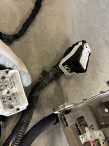 OKABLOWANIE WIĄZKA KOMORY SILNIKA FORD ESCAPE MK4 1.5 EB