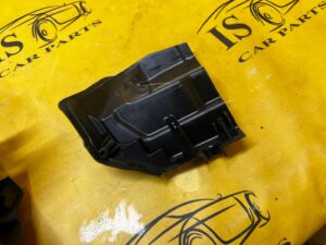 OSŁONA ZAMKA DRZWI PRZÓD PRAWY AUDI A8 D4