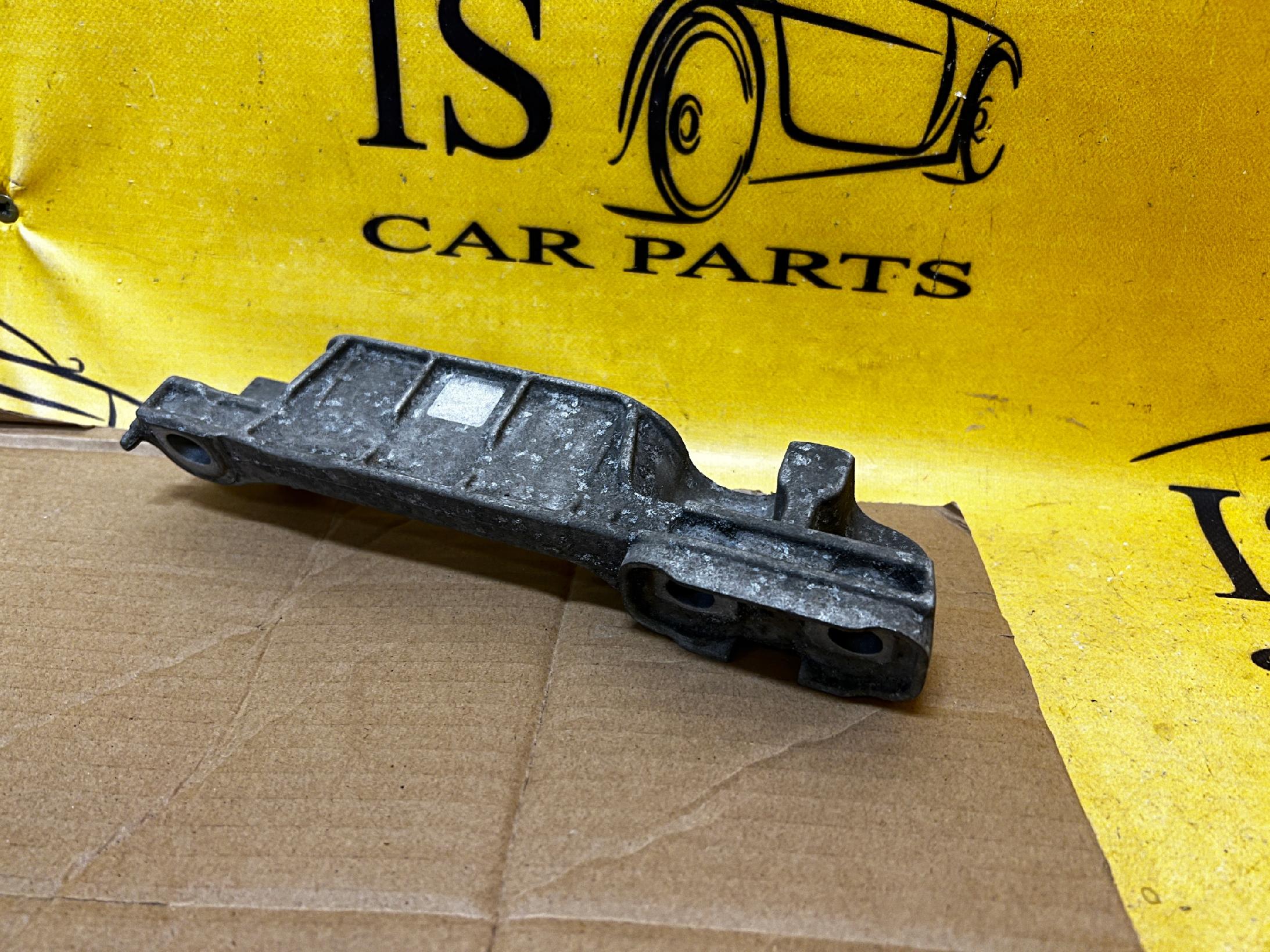 ŁAPA PODPORA WSPORNIK WÓZKA SANEK AUDI A8 D5 4N