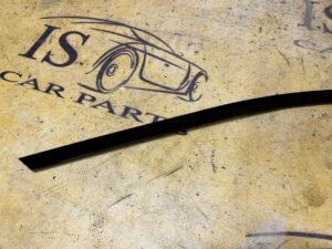 LISTWA SZYBY SZYBOWA OZDOBNA LEWA RANGE ROVER VELAR L560