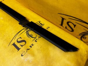 LISTWA USZCZELKA SZYBY SZYBOWA DRZWI TYŁ BMW 5 F10 F11