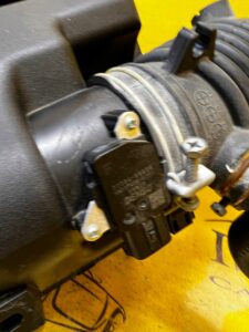 OBUDOWA FILTRA POWIETRZA LEXUS RX 450H III 3 AL10