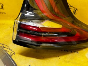 PRAWA LAMPA W BŁOTNIK RENAULT ESPACE V TYŁ LED EU