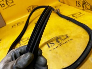 USZCZELKA DRZWI PRZÓD PRAWY PEUGEOT 308 II T9