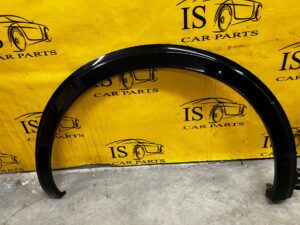 PRAWA LISTWA BŁOTNIKA SIERP TYŁ INFINITI Q30