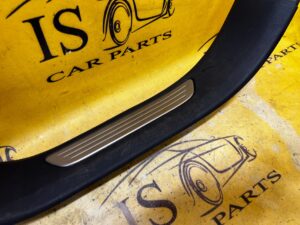 LISTWA PROGOWA PRAWA TYLNA PORSCHE CAYENNE II 7P5 LIFT 92A