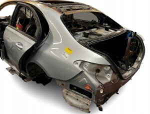 ĆWIARTKA TYŁ TYLNA WANNA BŁOTNIKI LEWY PRAWY MERCEDES C-KLASA W206