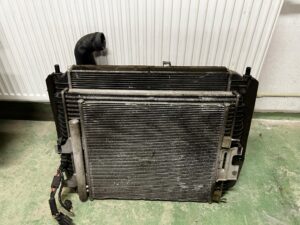 KOMPLET CHŁODNIC WENTYLATOR CHŁODNICA JAGUAR XJ X351 3.0D