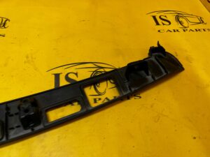 LISTWA KLAMKA KLAPY BAGAŻNIKA TYŁ RANGE ROVER VELAR L560