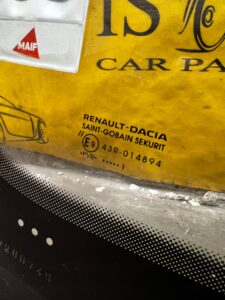 SZYBA CZOŁOWA PRZEDNIA ORYGINALNA DACIA SANDERO III 3 2020R