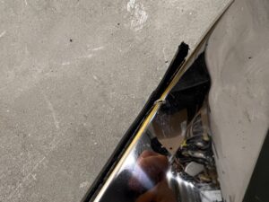 SZYBA KAROSERYJNA BŁOTNIKA TYŁ LEWY FORD KUGA MK3 ESCAPE MK4 2022R