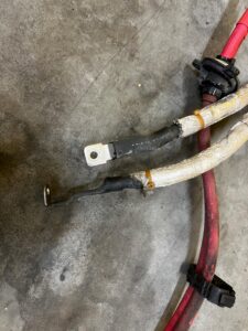 PRZEWÓD AKUMULATORA PLUSOWY BMW 5 G30 G31 M5 F90