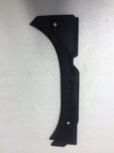 OSŁONA POD MASKĘ AUDI A8 4H0823745C