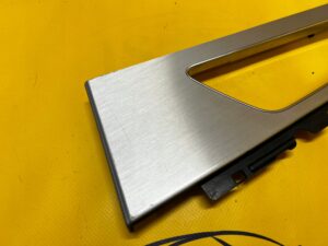 OSŁONA LISTWA OZDOBNA DEKOR DRZWI TYŁ PRAWY AUDI Q7 SQ7 4M0