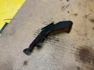 UCHWYT WSPORNIK MOCOWANIE SILNIKA DACIA DOKKER 1.5 BLUE DCI