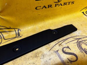 LISTWA OSŁONA BŁOTNIKA PRAWY PRZÓD PORSCHE CAYENNE II 7P5 LIFT 92A