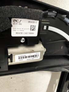 CZARNA ROLETA ŻALUZJA ZASŁONA PANORAMY SZYBERDACH INFINITI Q30 QX30