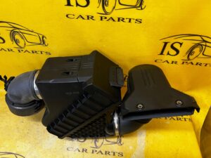 OBUDOWA FILTRA POWIETRZA DOLOT PRZEPŁYWOMIERZ GENESIS GV70 2.5L