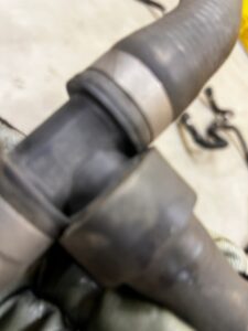 RURKA PRZEWÓD WĄŻ WODY UKŁADU CHŁODZENIA BMW M5 F90