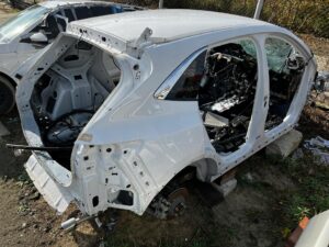 ĆWIARTKA BŁOTNIK PRAWY TYŁ SŁUPEK PRÓG FORD ESCAPE MK4 USA 2020 KUGA MK3