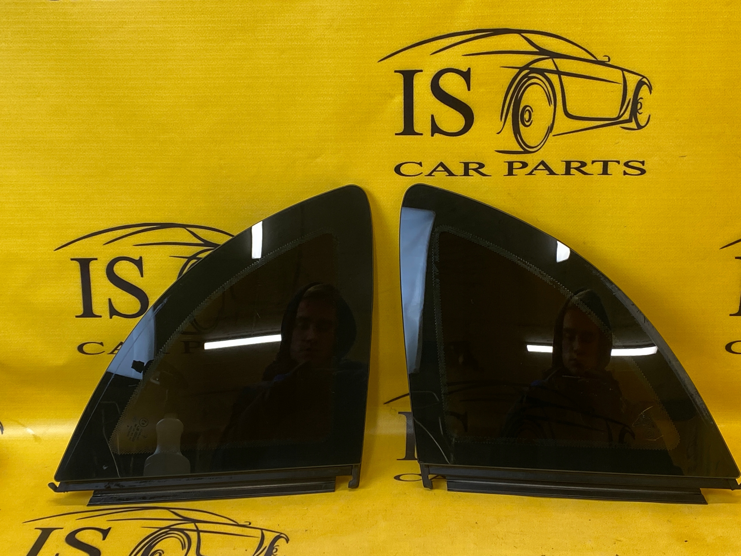 LEWA TYLNA SZYBA TRÓJKĄT TYŁ PORSCHE 987 CAYMAN