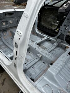 ĆWIARTKA BŁOTNIK POSZYCIE SŁUPEK PRÓG LEWY TYŁ DACIA SANDERO III 3 STEPWAY