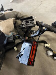 OKABLOWANIE WIĄZKA INSTALACJA WNĘTRZA FORD ESCAPE MK4