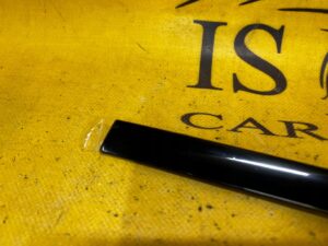 LISTWA SZYBY SZYBOWA DRZWI TYŁ LEWY SHADOWLINE BMW X1 F48 NOWA OEM