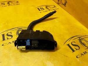 SKRZYNKA BEZPIECZNIKÓW RENAULT KADJAR EU