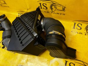 OBUDOWA FILTRA POWIETRZA DOLOT PRZEPŁYWOMIERZ GENESIS GV70 2.5L