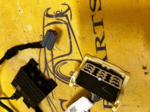 WIĄZKA TUNELU ŚRODKOWEGO FORD KUGA MK3 ESCAPE USA