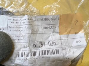 2 X PROWADNICA ZACISKU HAM. PRZÓD BMW 3 E90 5 E60 7 E65 X1 E84 NOWA OEM