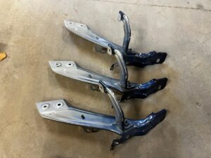 WSPORNIK MOCOWANIE BŁOTNIKA PRZÓD LEWY RENAULT MEGANE IV RPR TERPR