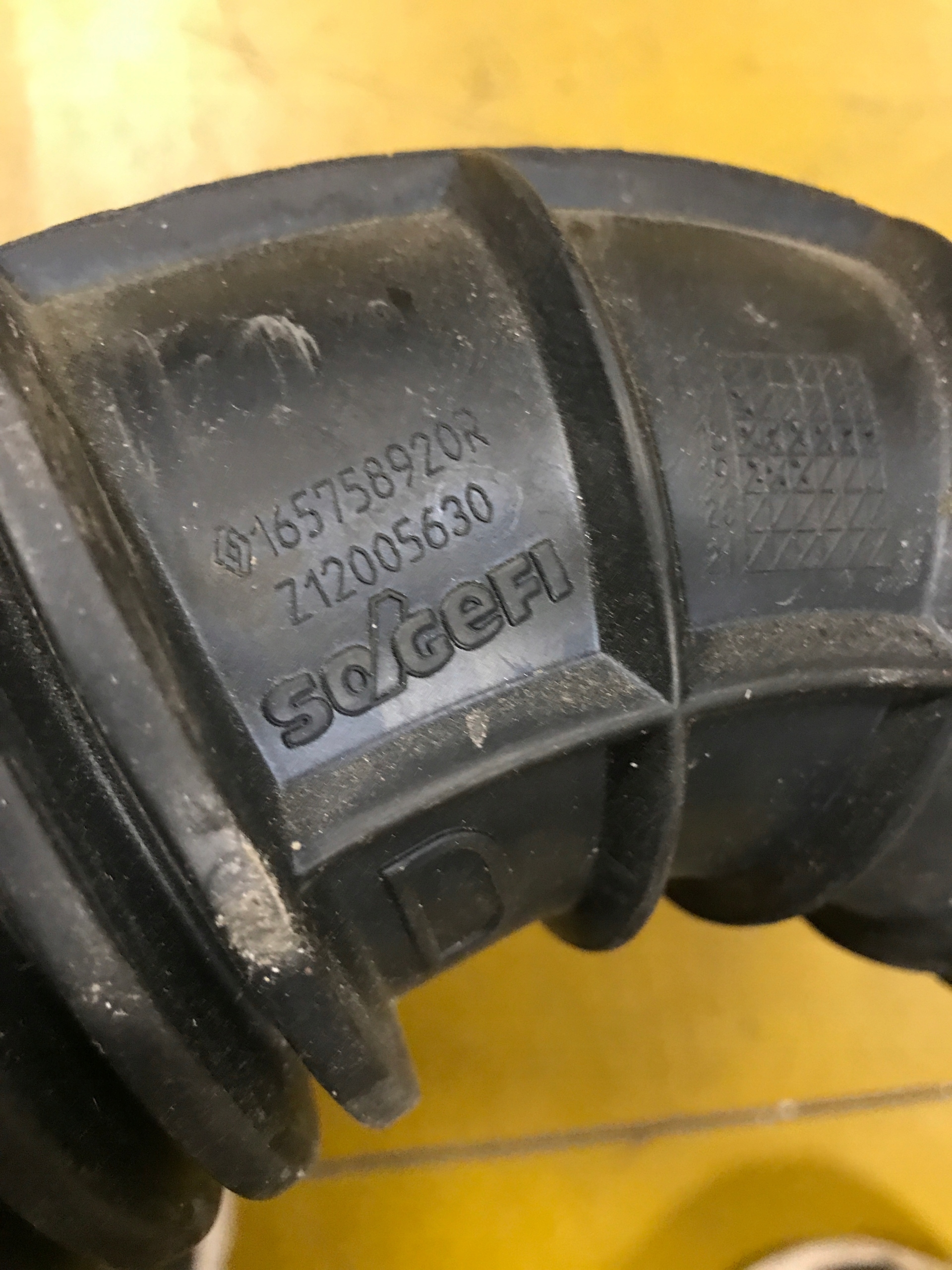 RURA DOLOT POWIETRZA RENAULT MEGANE IV 1.3 TCE