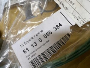 8 X STYK TULEJOWY MQS ELA Z KABLEM 0,5-0,75 MM² AG BMW NOWY OEM