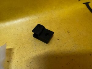 UCHWYT SKRAPLACZA KLIMATYZACJI MINI R55 R56 R58 R59 R60 R61 NOWY OEM