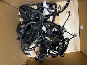 WIĄZKA KOMORY SILNIKA NISSAN LEAF I ZE0