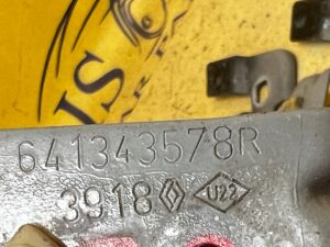 WSPORNIK MOCOWANIE BŁOTNIKA PRZÓD PRAWY RENAULT MEGANE IV