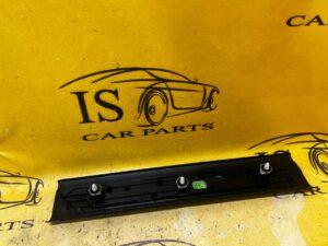 NAKŁADKA LISTWA PROGOWA PRZÓD BMW SERIA 1 F40