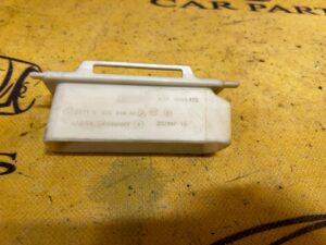 WSPORNIK UCHWYT MOCOWANIE PLASTIK BMW 5 G30