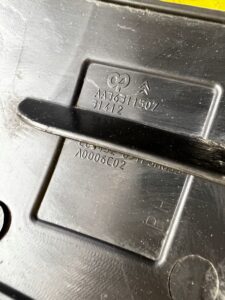 ŚLIZG MOCOWANIE ZDERZAKA TYŁ PRAWY CITROEN C4 PICASSO II