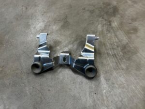 WSPORNIK MOCOWANIE BLACHA RANGE ROVER VELAR L560