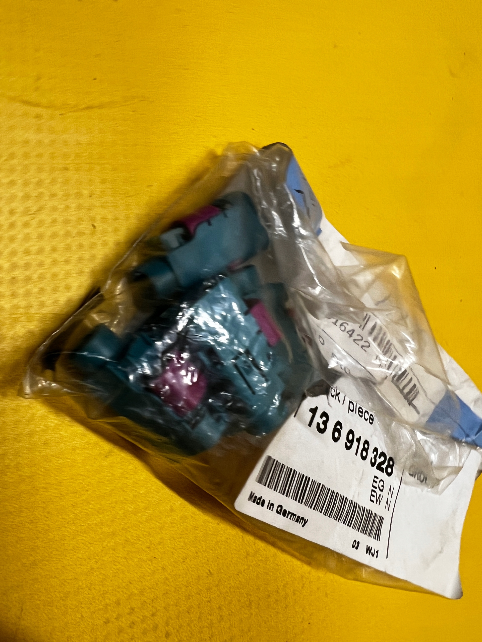 5 X UNIWERS.OBUD.GNIAZDA.HF NIEKODOWANA BMW NOWA OEM