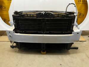 FORD KUGA MK3 MASKA LAMPY PRZÓD CHŁODNICE ST LINE FROZEN WHITE