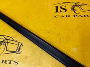 LISTWA DRZWI PRZÓD LEWY LEWA DACIA SANDERO III