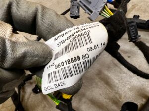 WIĄZKA INSTALACJA DESKI KONSOLI PEUGEOT 308 II T9