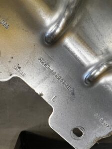 WSPORNIK MOCOWANIE BLACHA LEWY LEWE RANGE ROVER VELAR L560