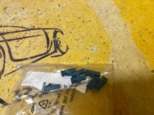 6 X WTYCZKA ZŁĄCZE KOŃCOWE OBUDOWA 2-BIEGUNOWA BMW MINI