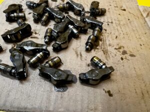 16 X DŹWIGIENKI ZAWORÓW ZAWOROWE CITROEN PEUGEOT 1.6 THP 5G01 10FJCC